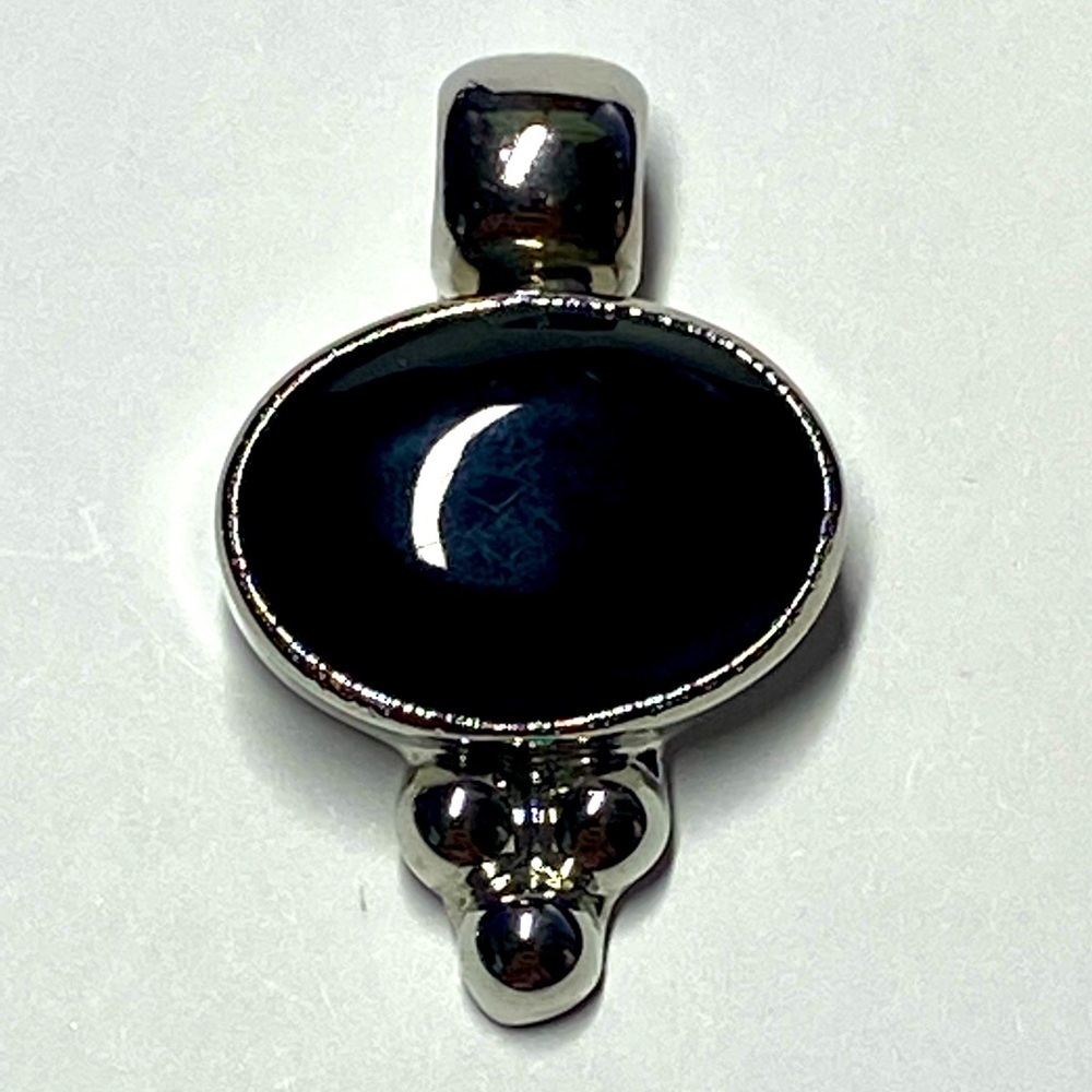 Sterling Silver Black Onyx Oval Pendant